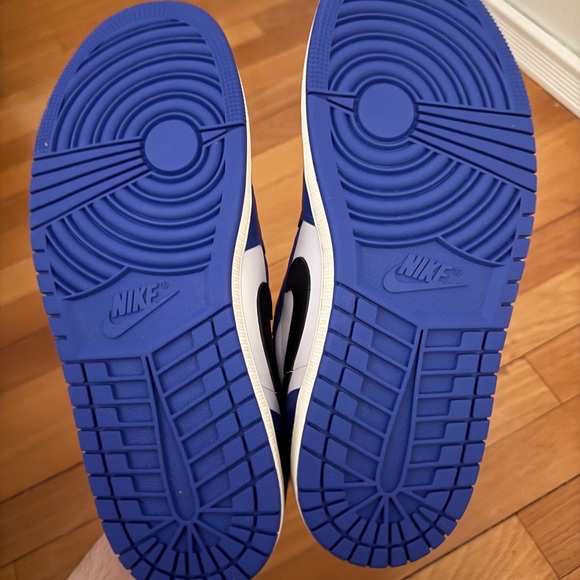 Nike Men's Air Jordan 1 Retro Low OG 'Game Royal', size 9.5 - Picture 4 of 7